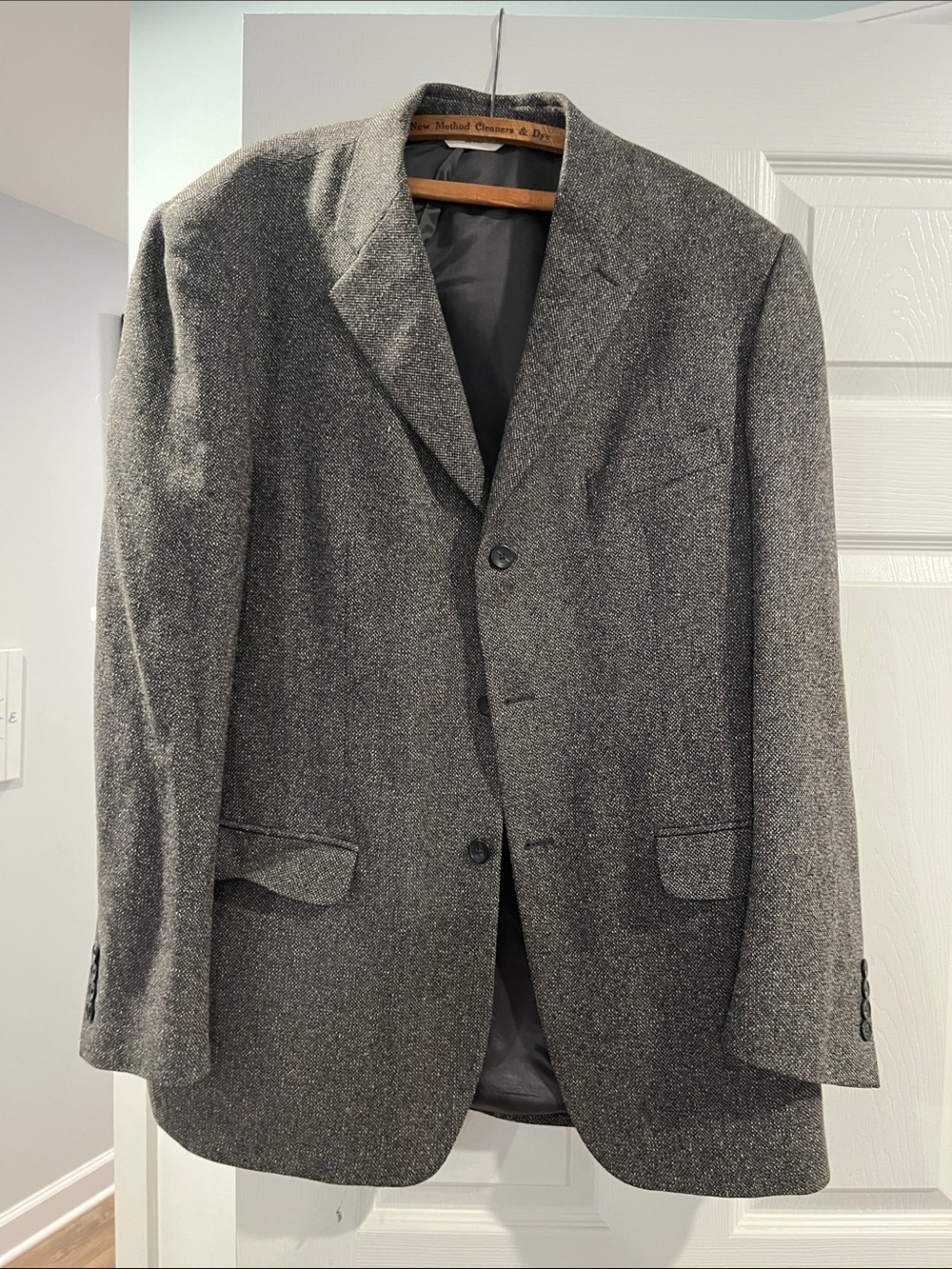 Pronto Uomo Men’s Gray Textured Sport Coat